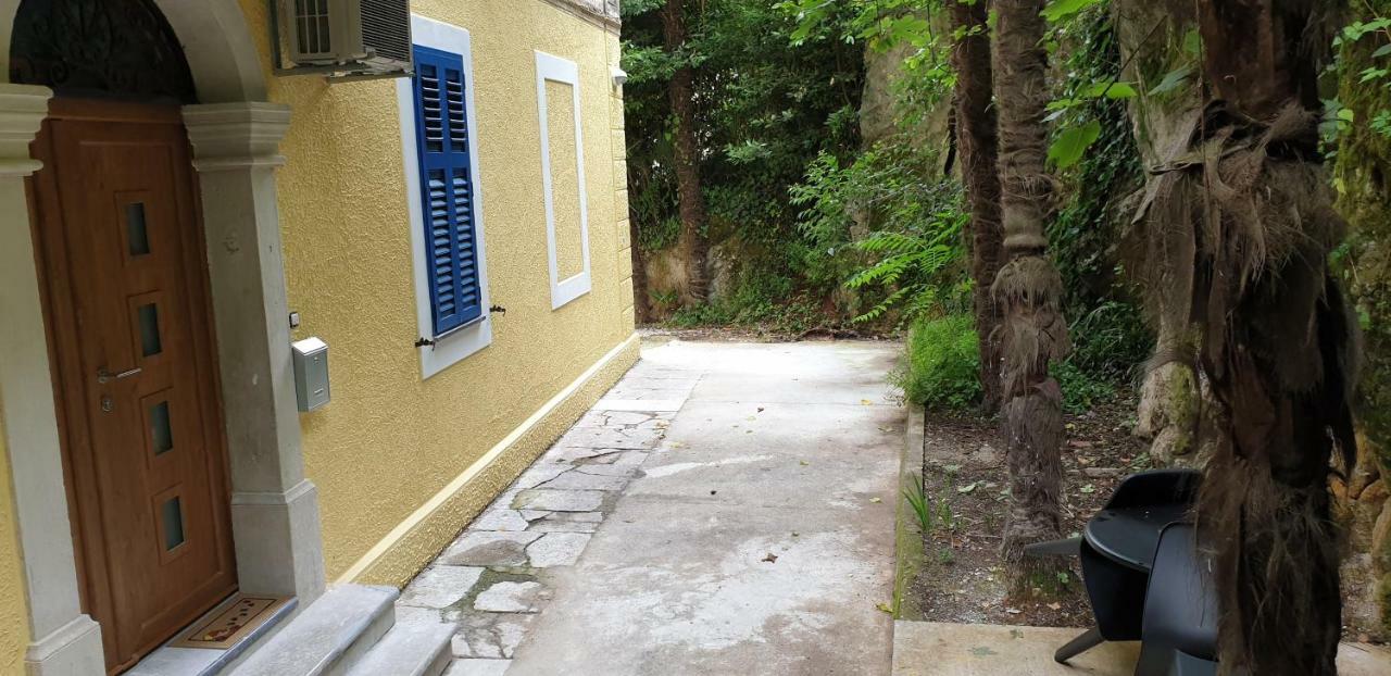 Apartment Kaza In Center, With Terrace, Private Parking, Step To The Sea オパティヤ エクステリア 写真
