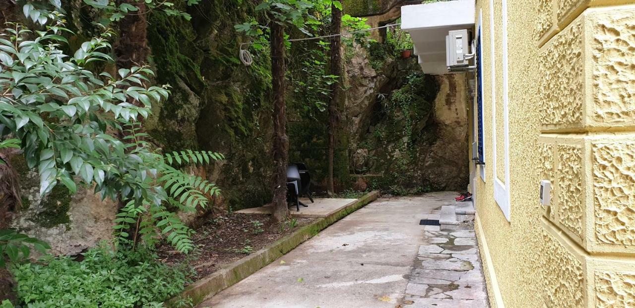 Apartment Kaza In Center, With Terrace, Private Parking, Step To The Sea オパティヤ エクステリア 写真
